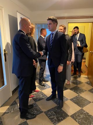 Dolazak na prijem prilagođeno